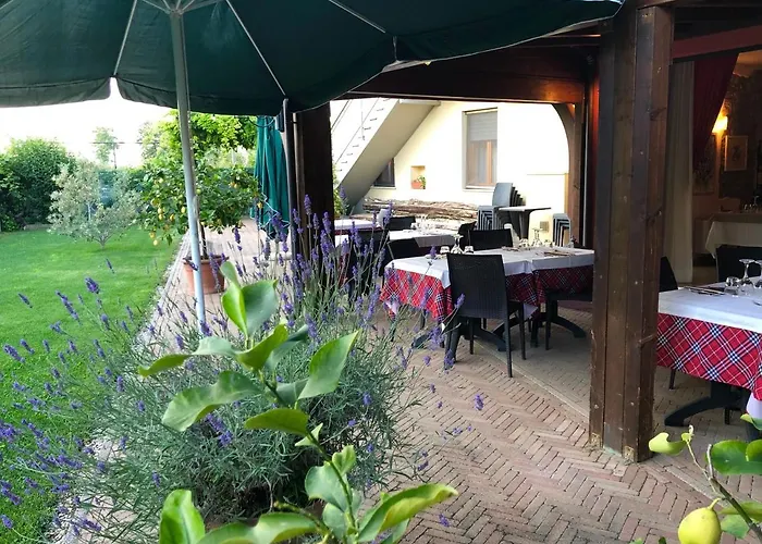 Da Nando Antica Osteria Otel Godi