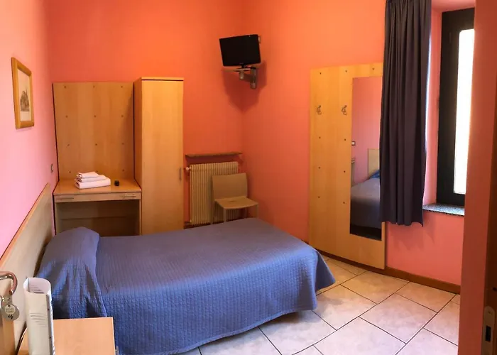 Da Nando Antica Osteria Otel 2*